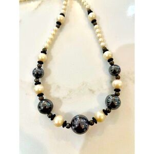 Vintage B/White beaded Necklace